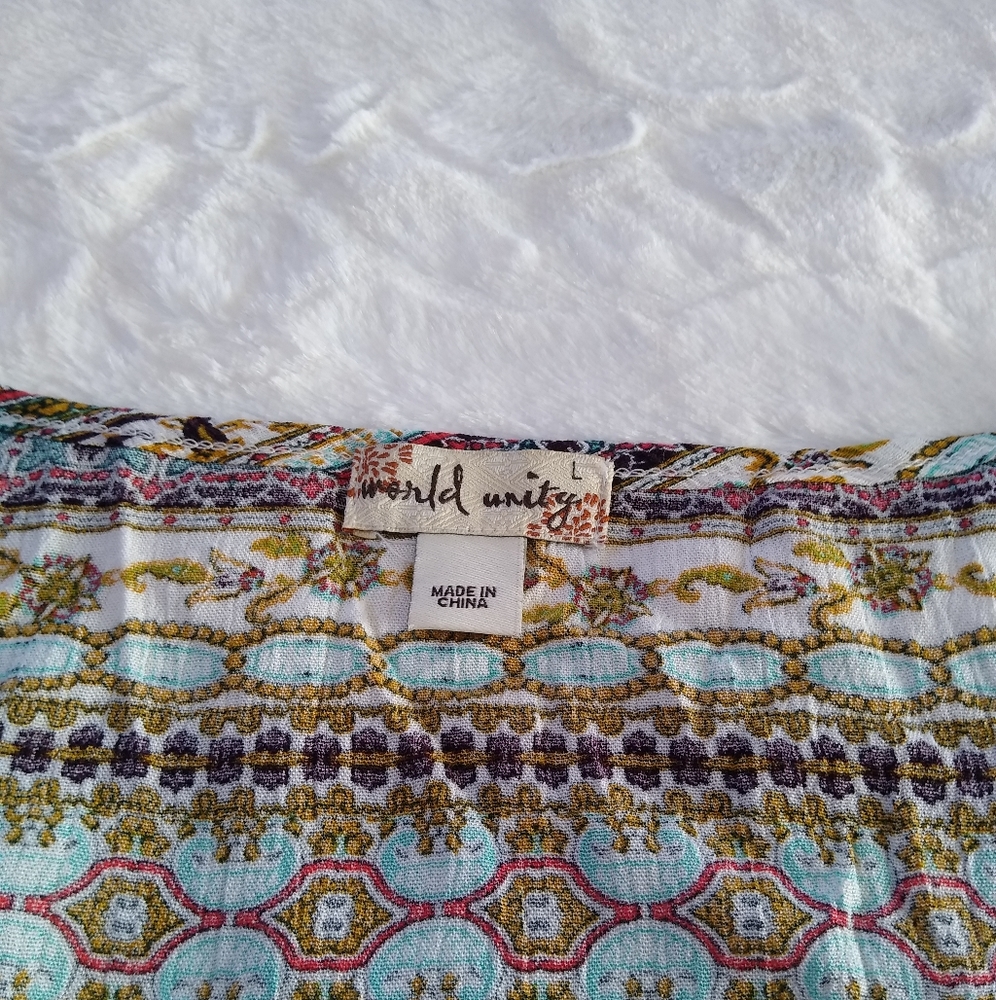 World Unity Crochet Boho Top - Picture 4 of 6
